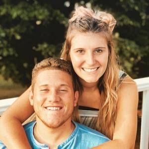 Meet your Posher, Chloe